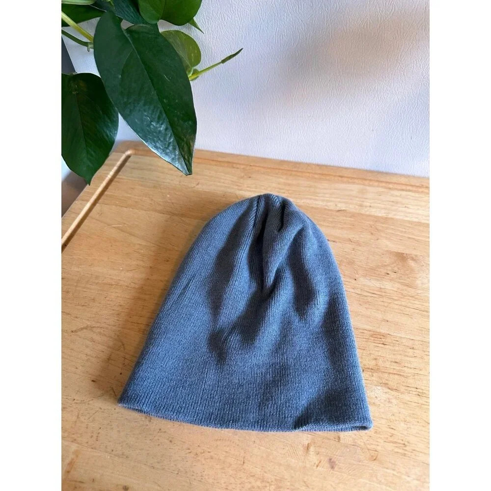 Gap grey adult unisex beanie hat